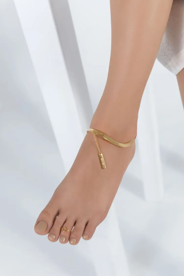 Anklet with chain in gold