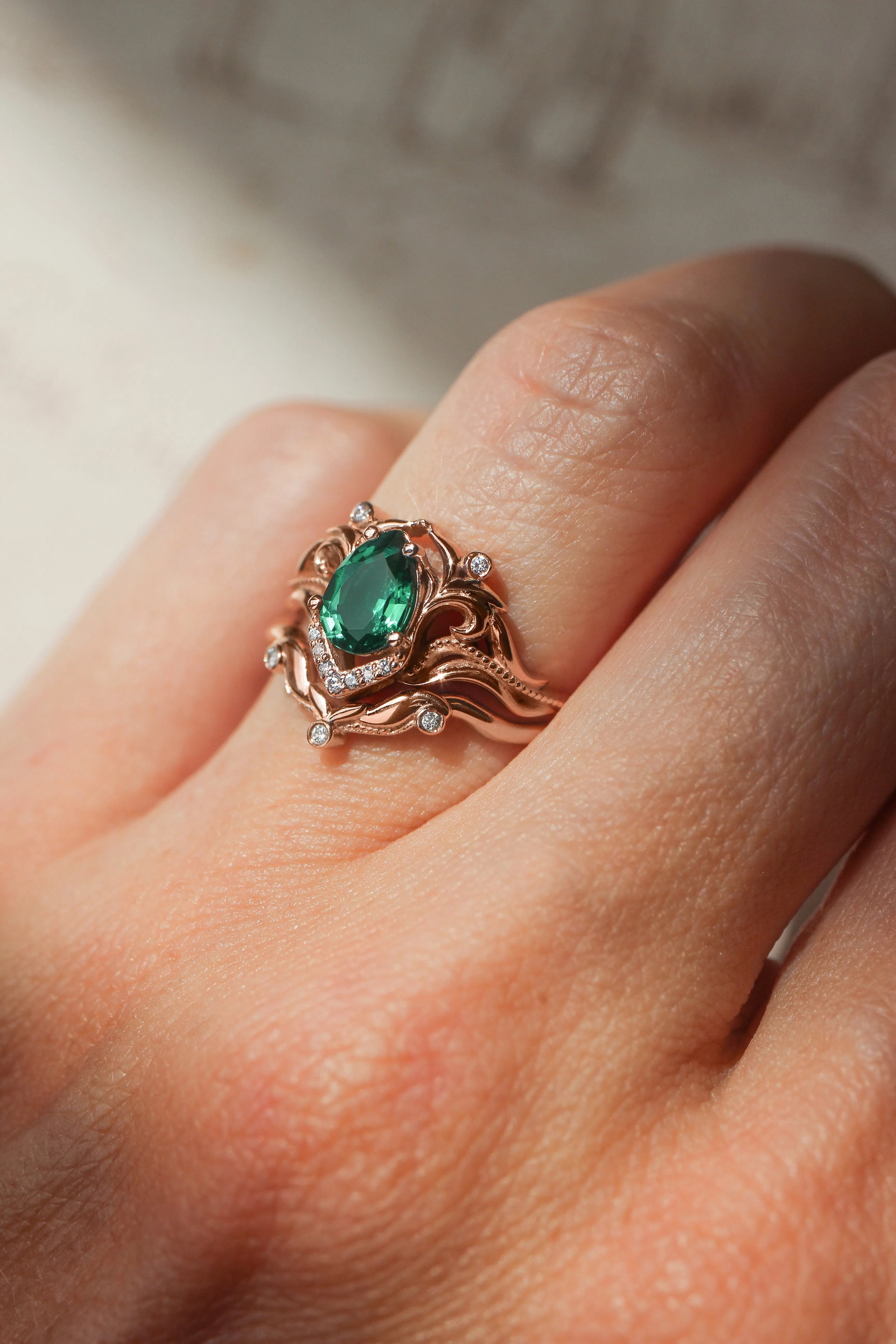 Art nouveau bridal ring set with lab emerald / Lida small