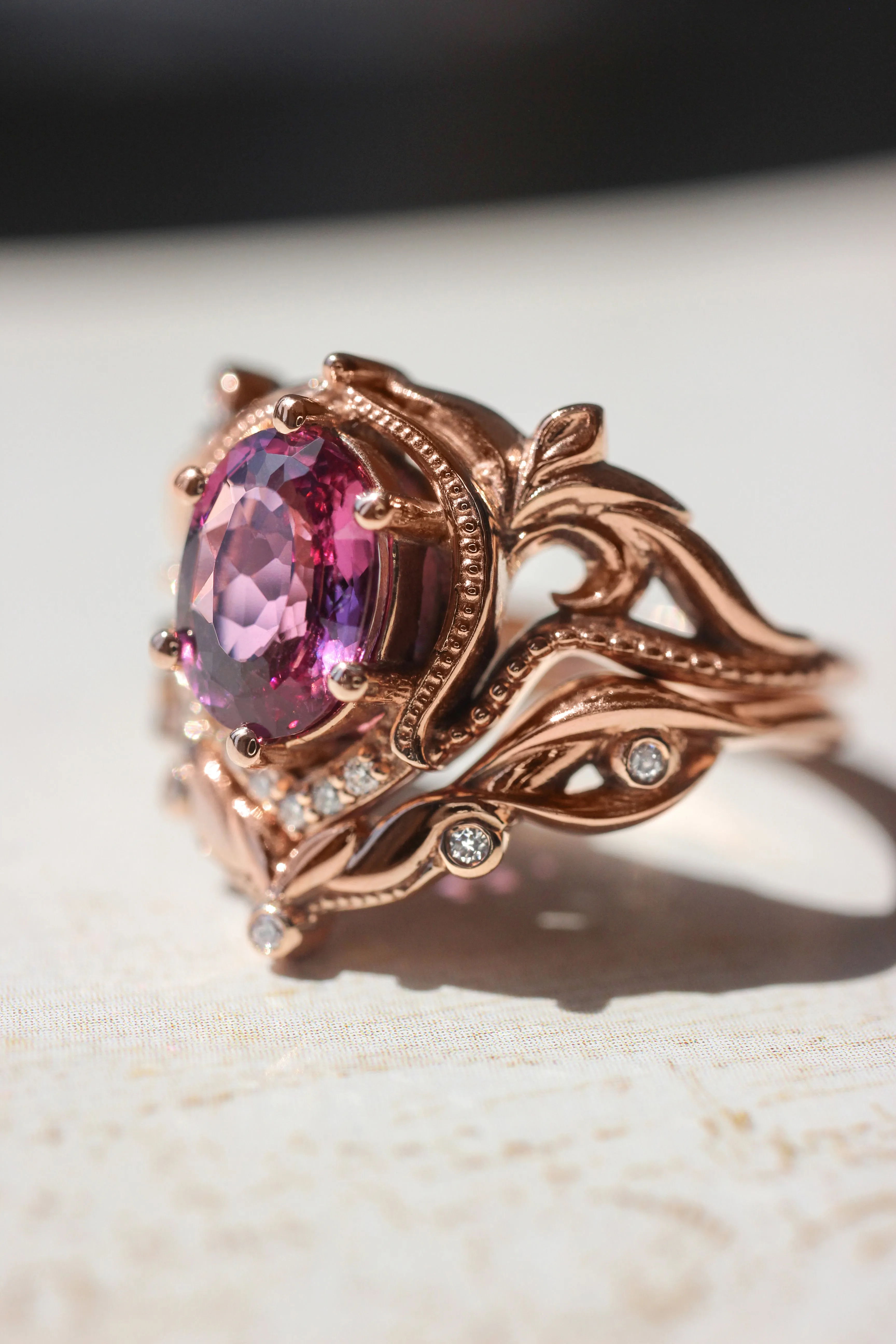 Art nouveau bridal ring set with rhodolite garnet / Lida oval