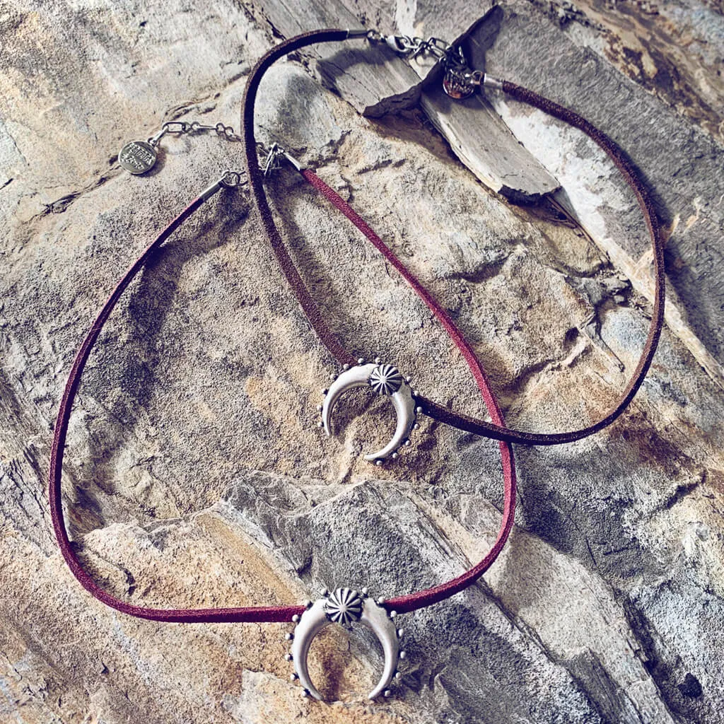 artemis // double horn crescent moon choker necklace