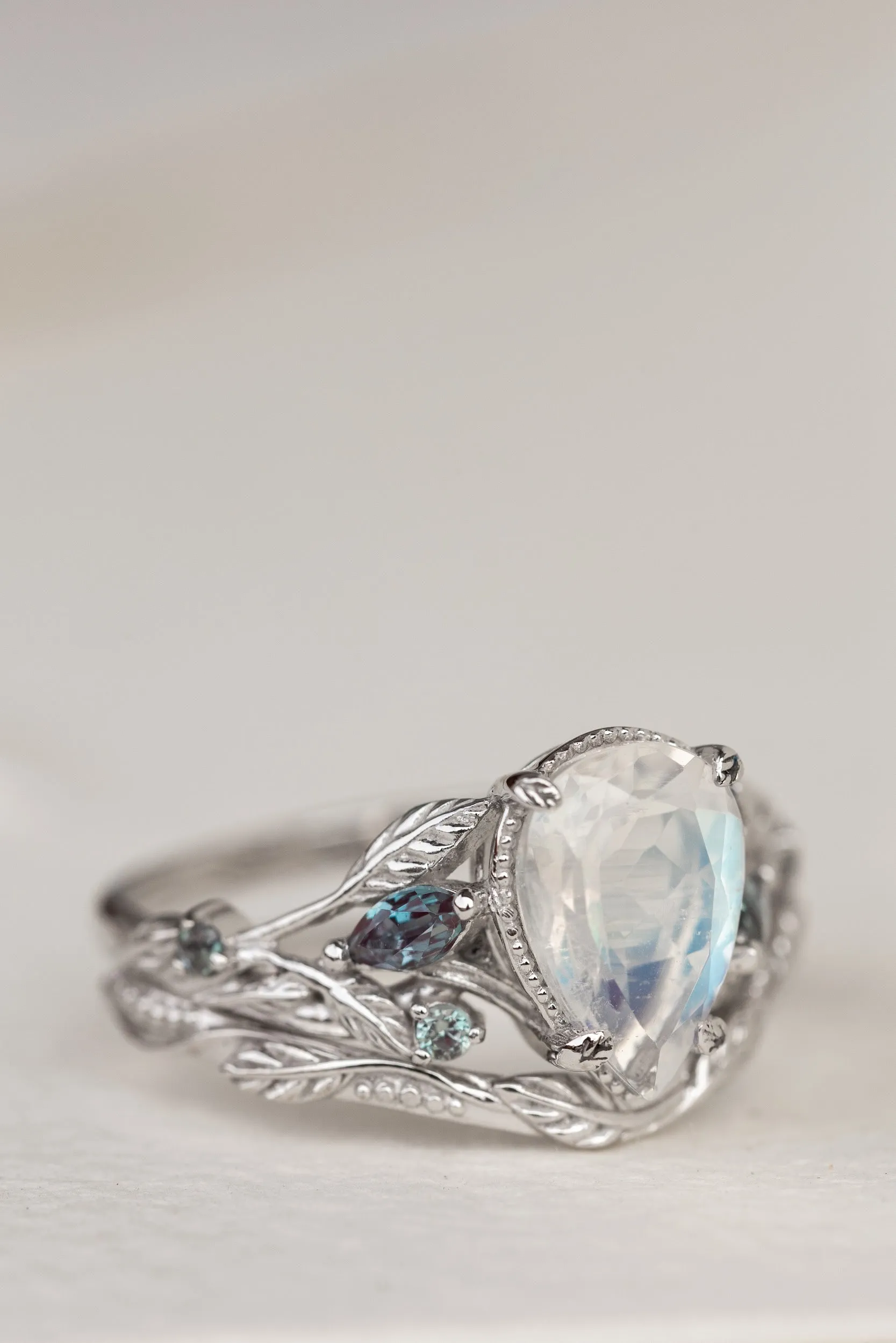 Big pear moonstone bridal ring set, engagement ring set with accent alexandrites / Patricia