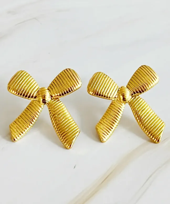 Cabled Bow Stud Earrings - Gold