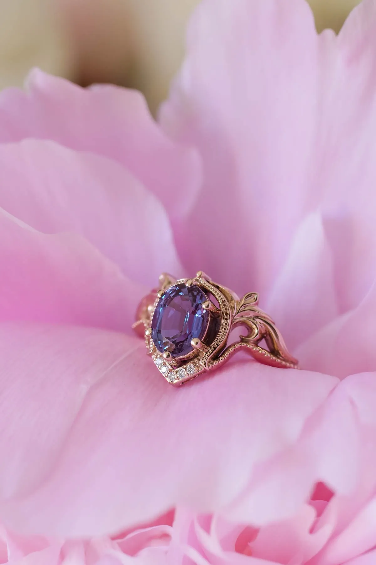 Colour changing alexandrite engagement ring, gold statement ring / Lida