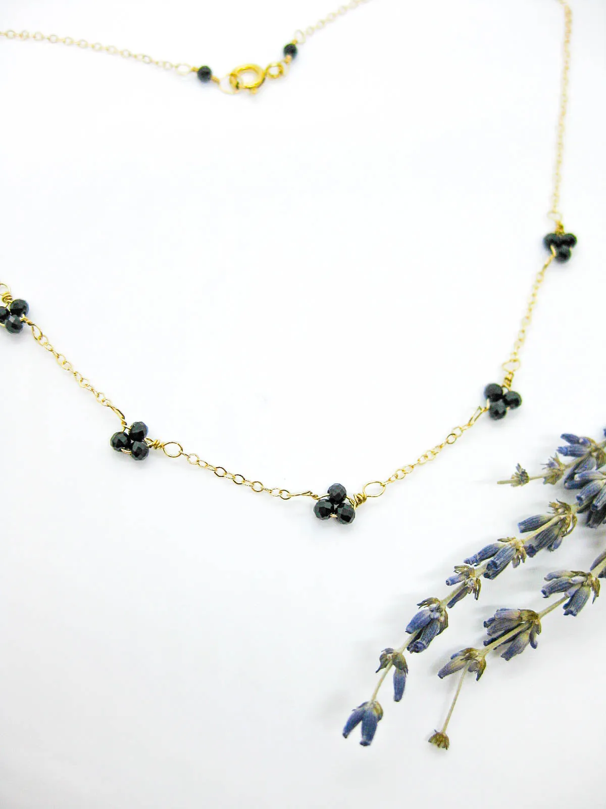 Hyacinth: Black Spinel Choker - n529