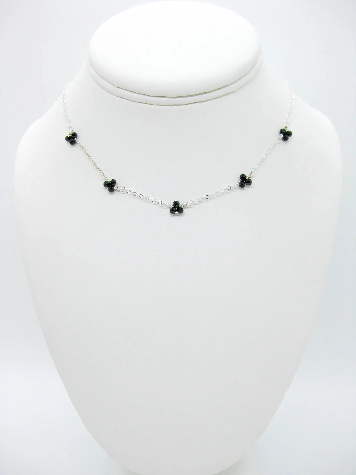 Hyacinth: Black Spinel Choker - n529