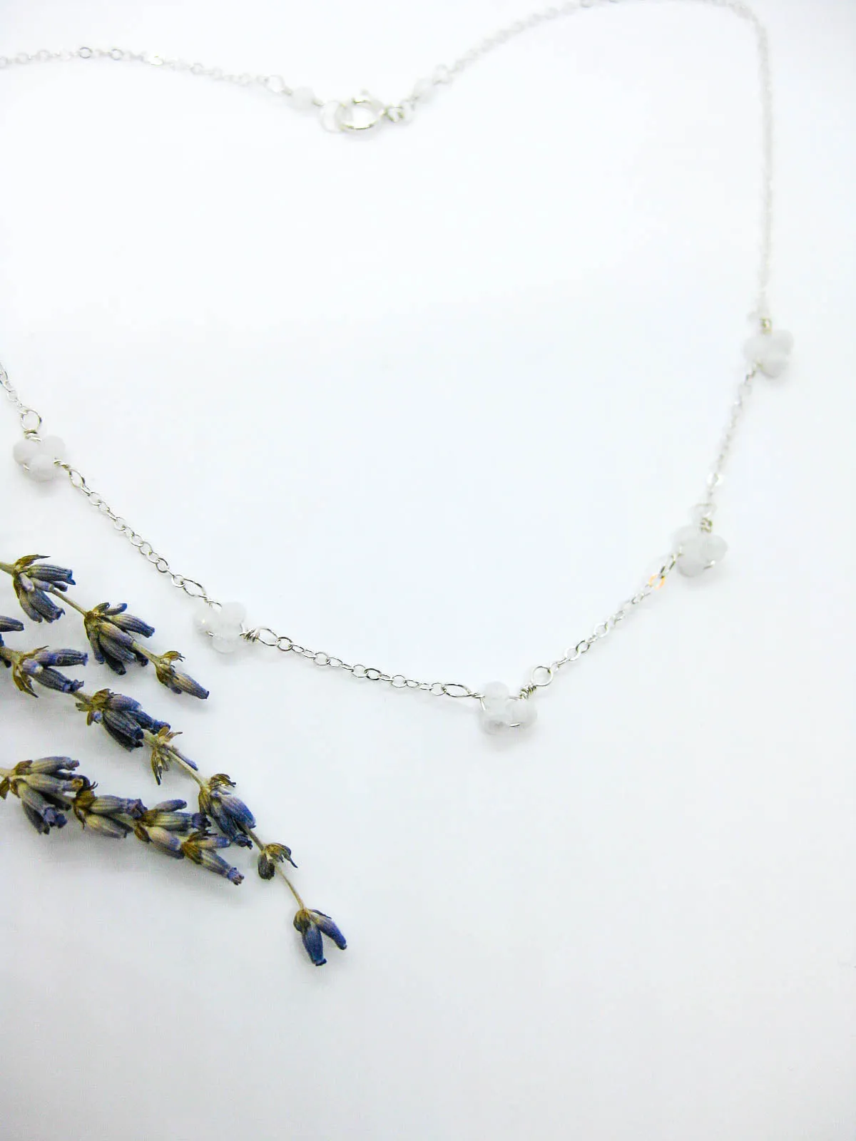 Hyacinth: Moonstone Choker - n568