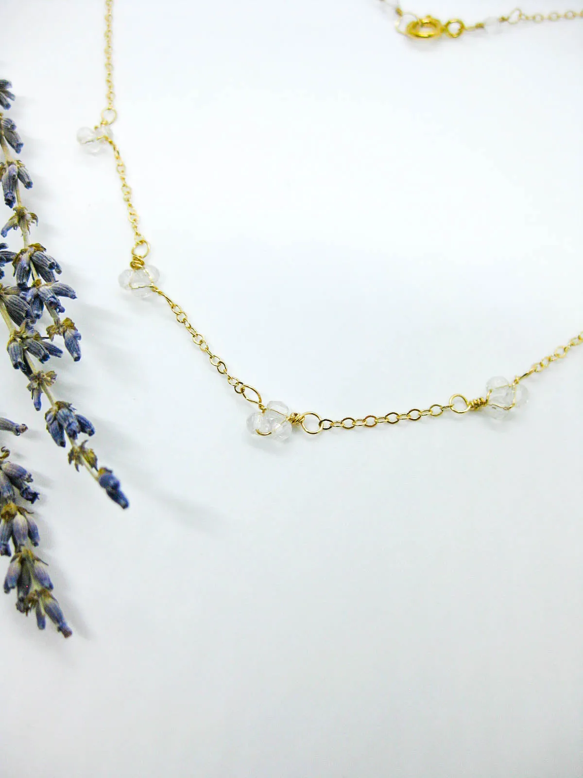 Hyacinth: Quartz Choker - n567