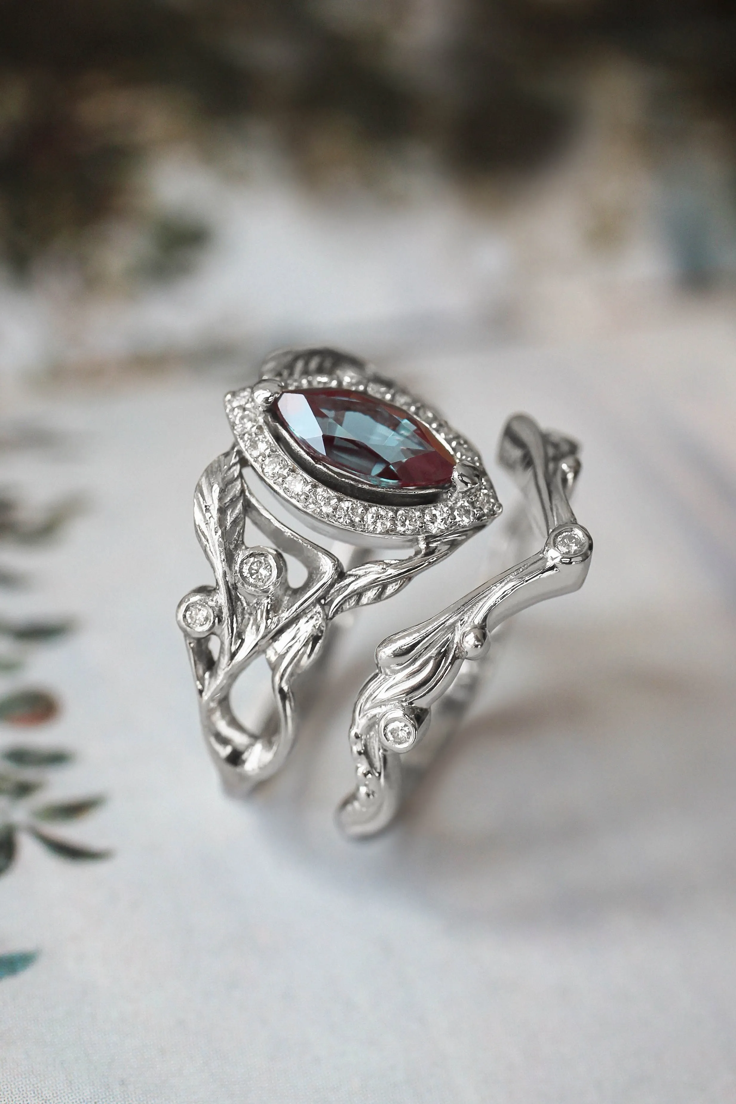 Marquise alexandrite ring with diamond halo / Callisto