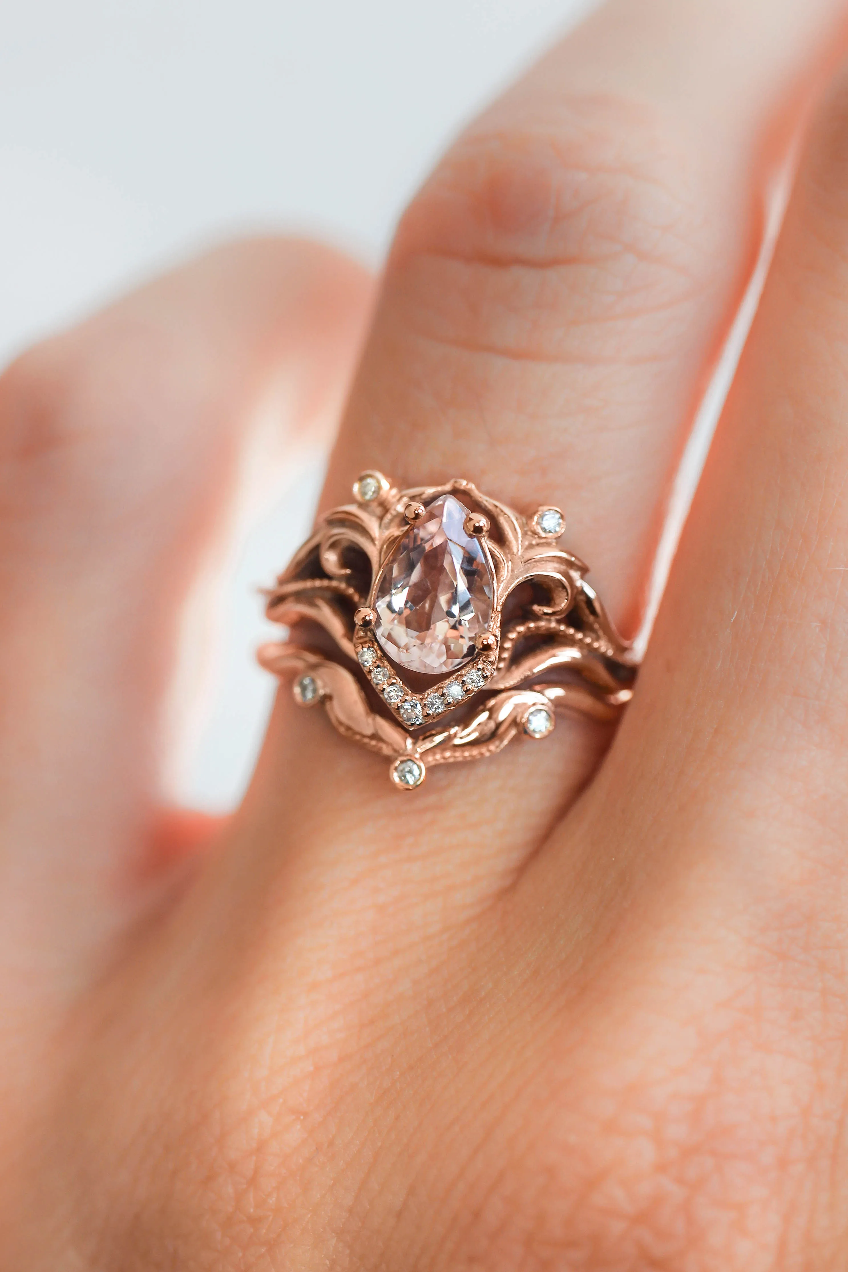 Morganite and diamonds bridal ring set / Lida small