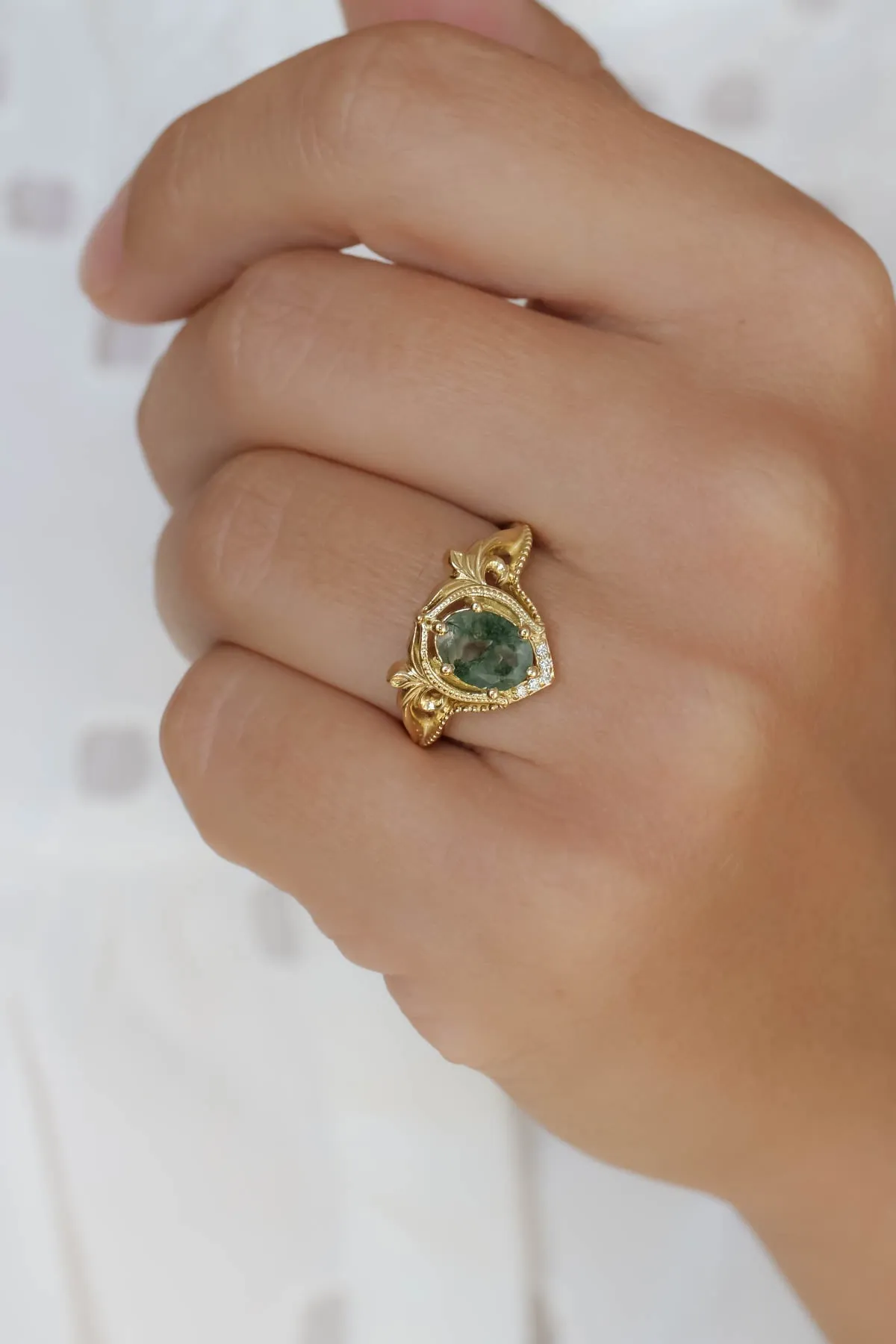 Moss agate ring, unique engagement rings / Lida