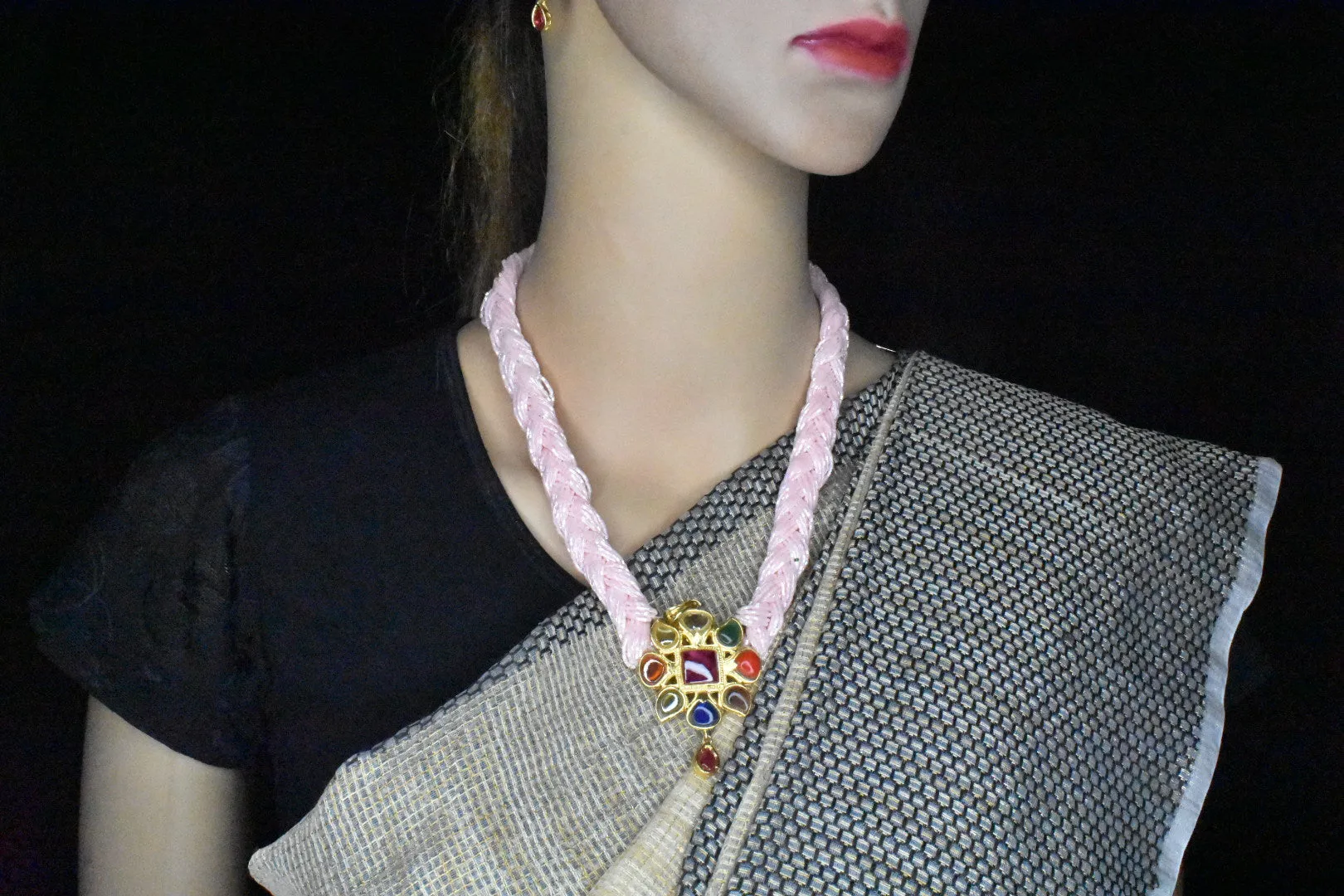 Navratna Choker