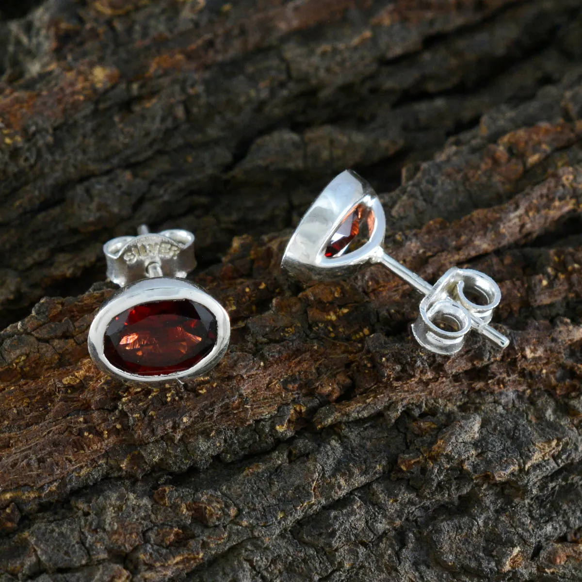 Riyo Aesthetic 925 Sterling Silver Earring For Girl Garnet Earring Bezel Setting Red Earring Stud Earring