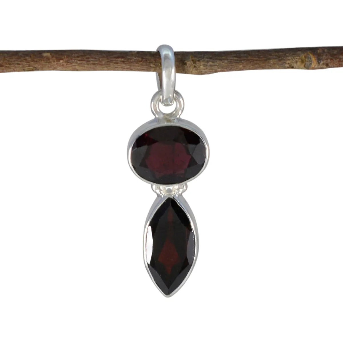 Riyo Decorative Gems Multi Faceted Red Garnet Silver Pendant Gift For Engagement