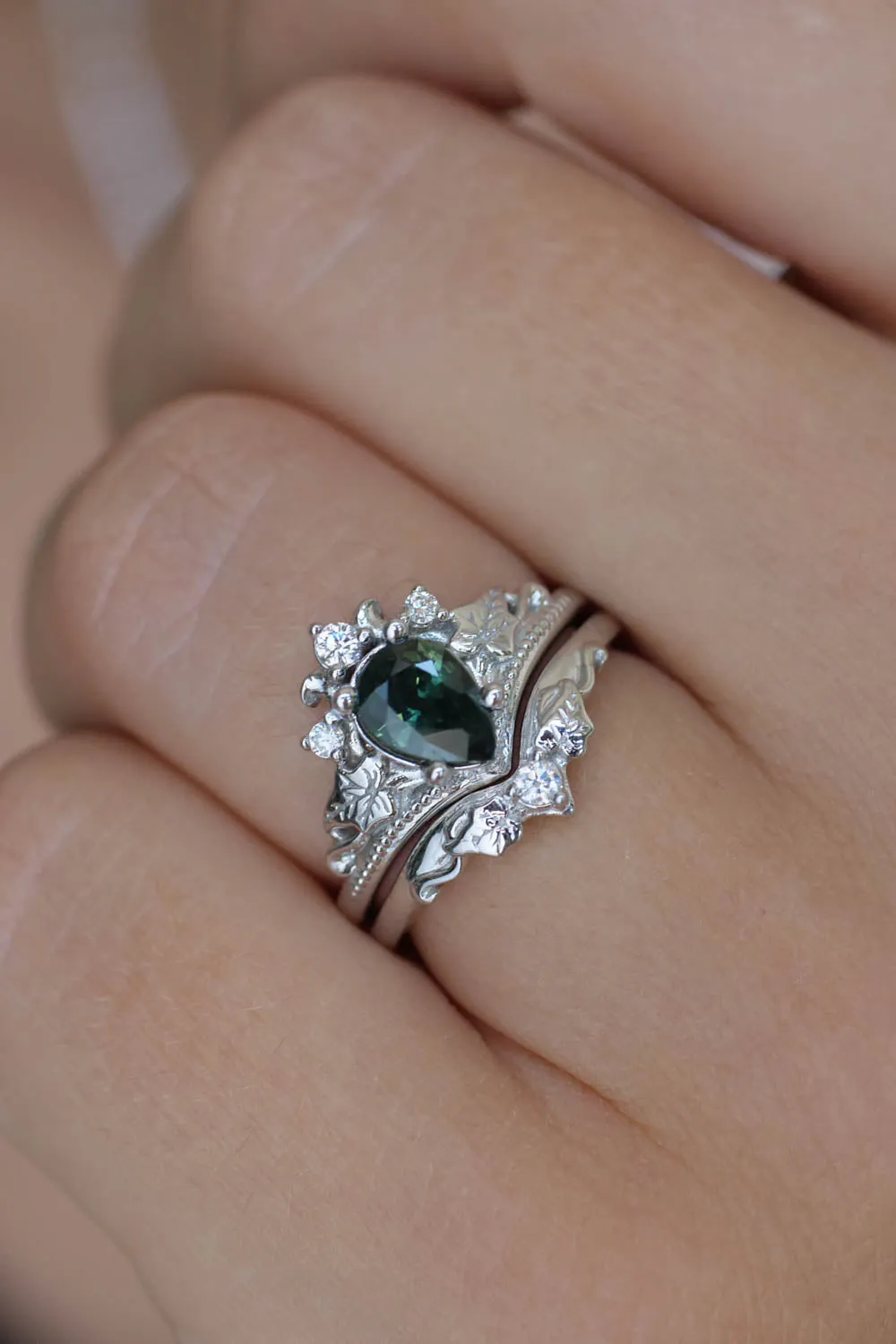 Sapphire bridal ring set, forest green sapphire engagement ring set / Ariadne