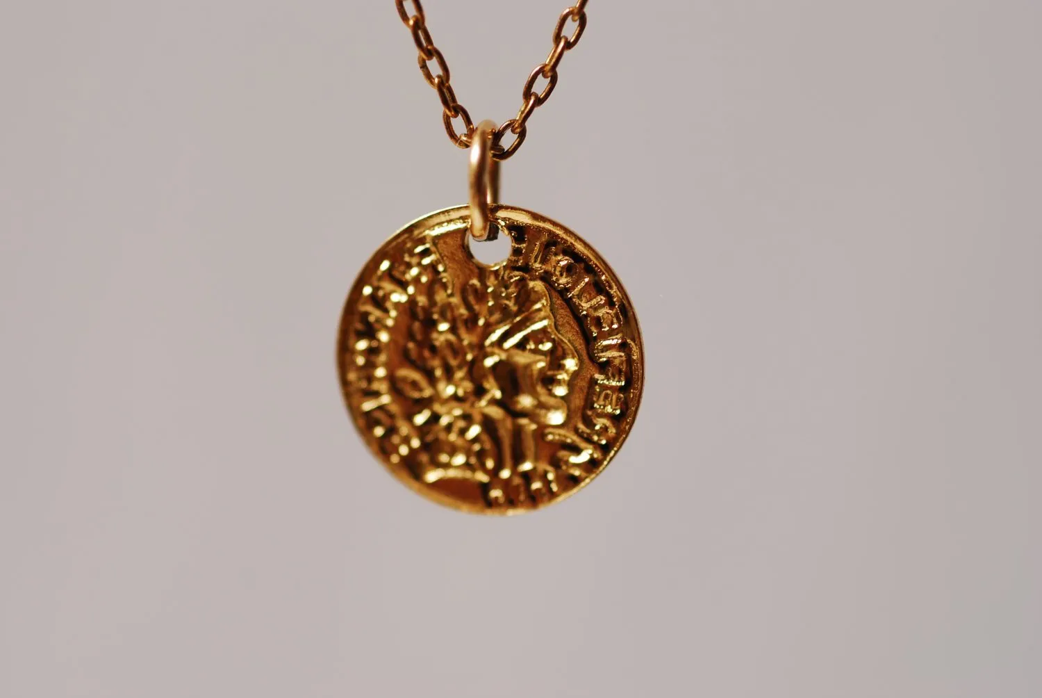 Wholesale Gold Greek Coin Circle Necklace,18k gold coin, Minimalist Coin Necklace, Gold Coin Pendant,gold disc necklace,textured disc necklace